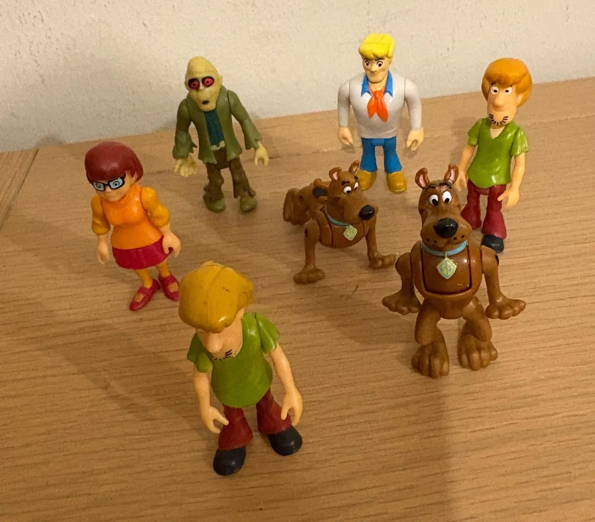 SCOOBY DOO FIGURES  X 7 - Image 2