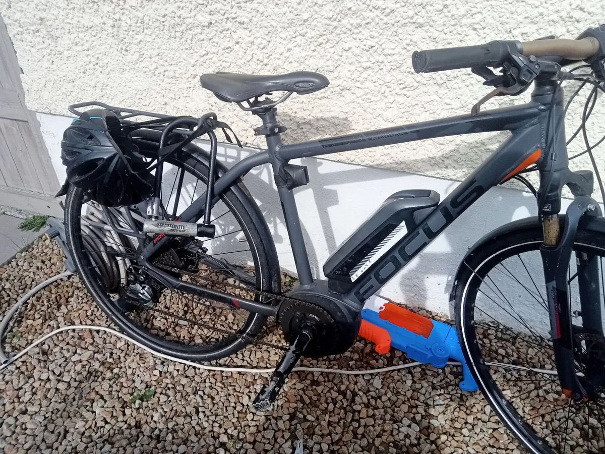 Aventura pedal assisted E-Bike - Image 1