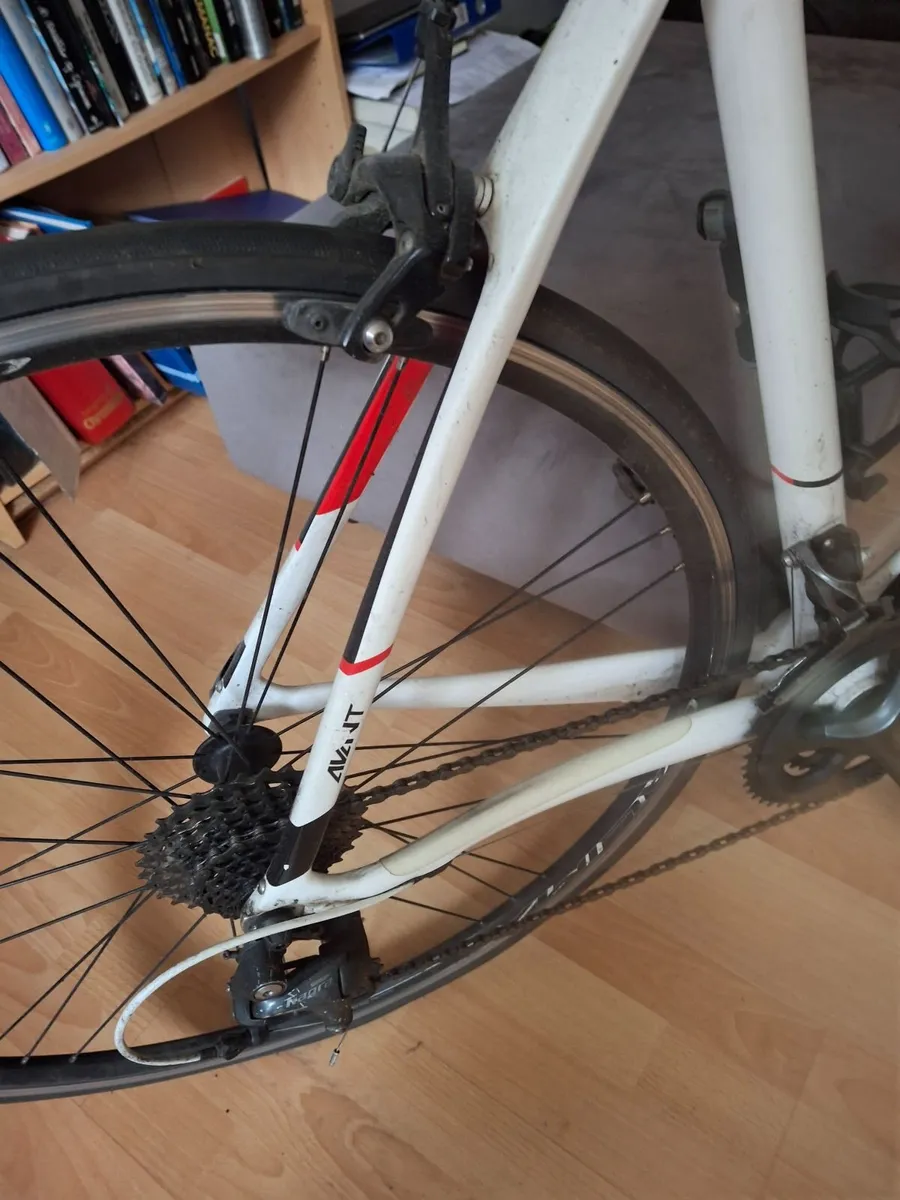 Road bike - Image 2