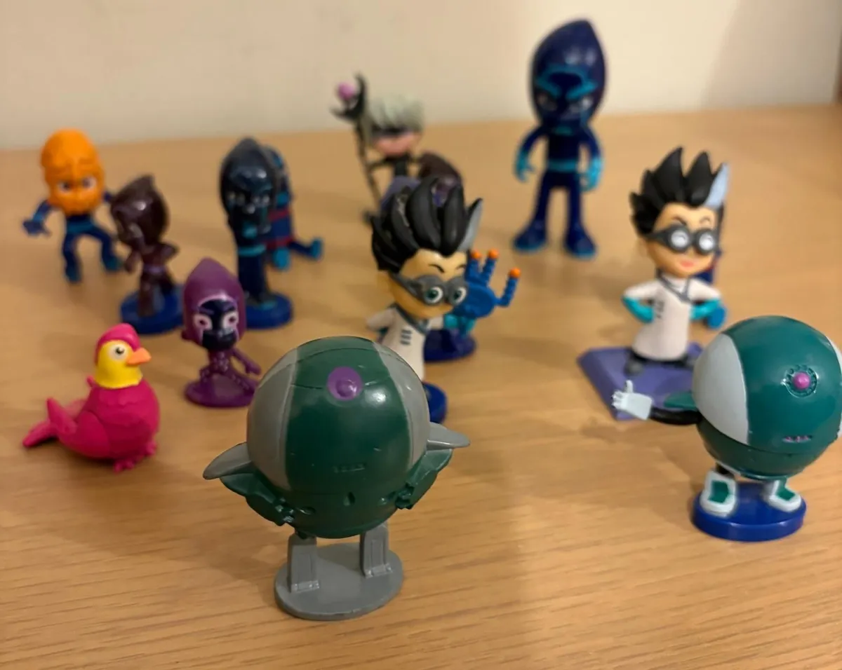 PJ MASKS FIGURES  X 15 - Image 2