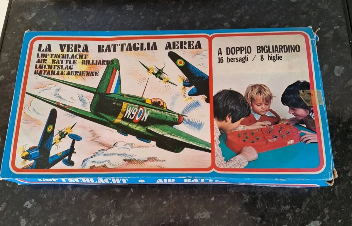 Vintage very rare The Real Air Battle game - Image 1