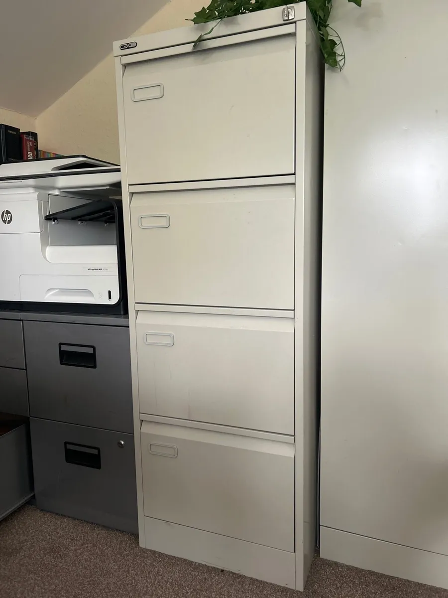 Office filing cabinet - Image 1