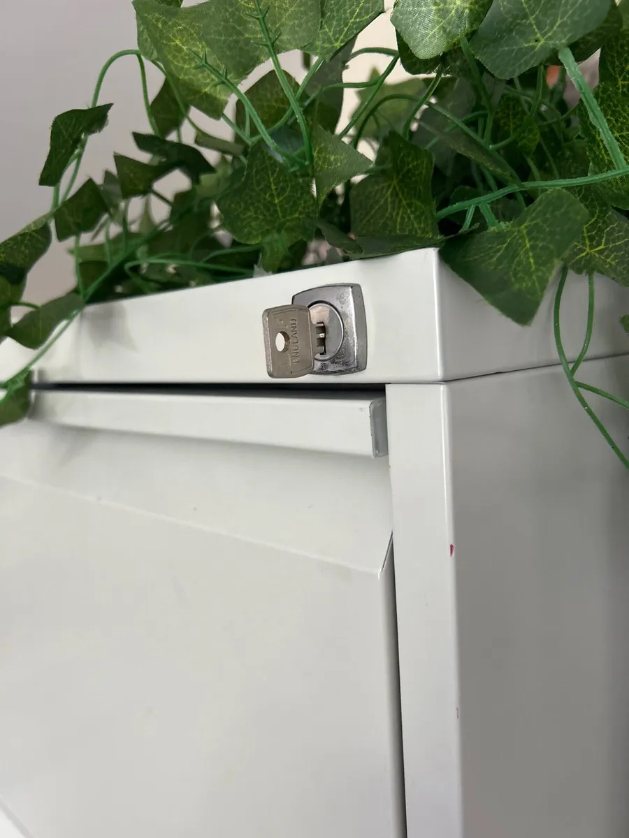 Office filing cabinet - Image 2