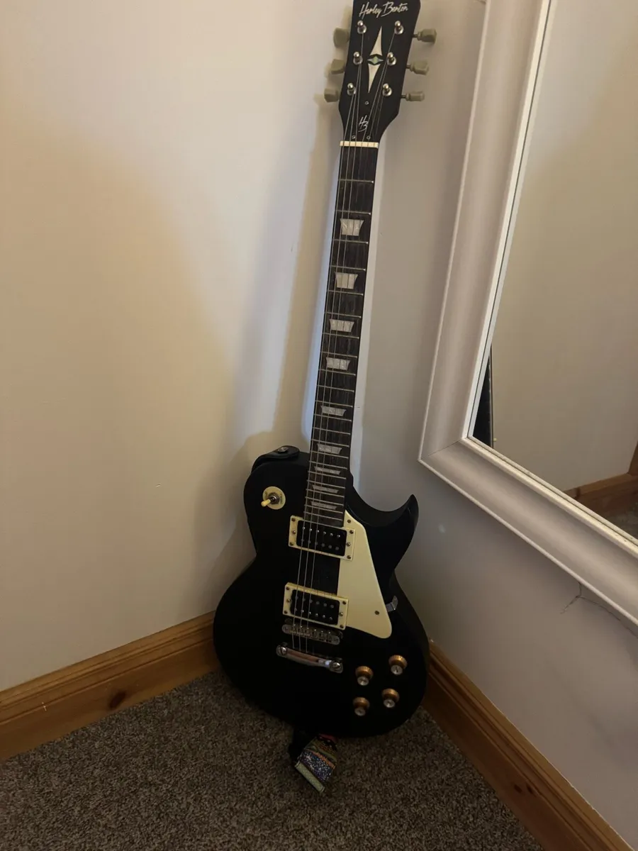 Electric guitar - Image 2