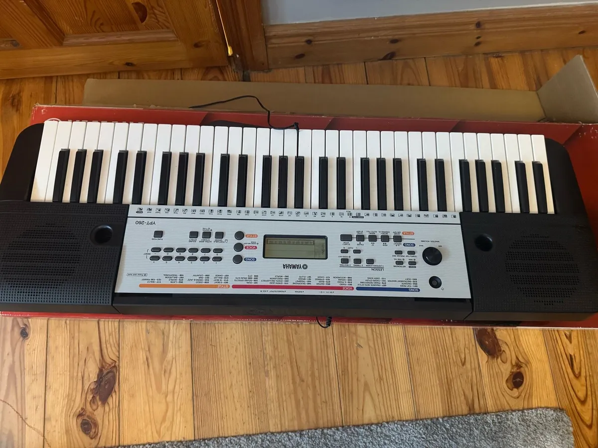 Digital piano - Image 1