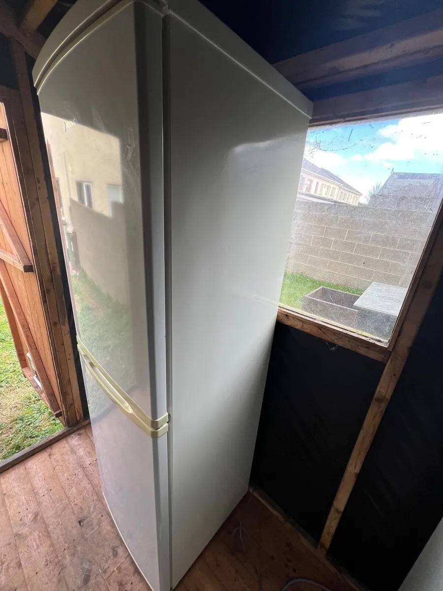 Fridge freezer - Image 3