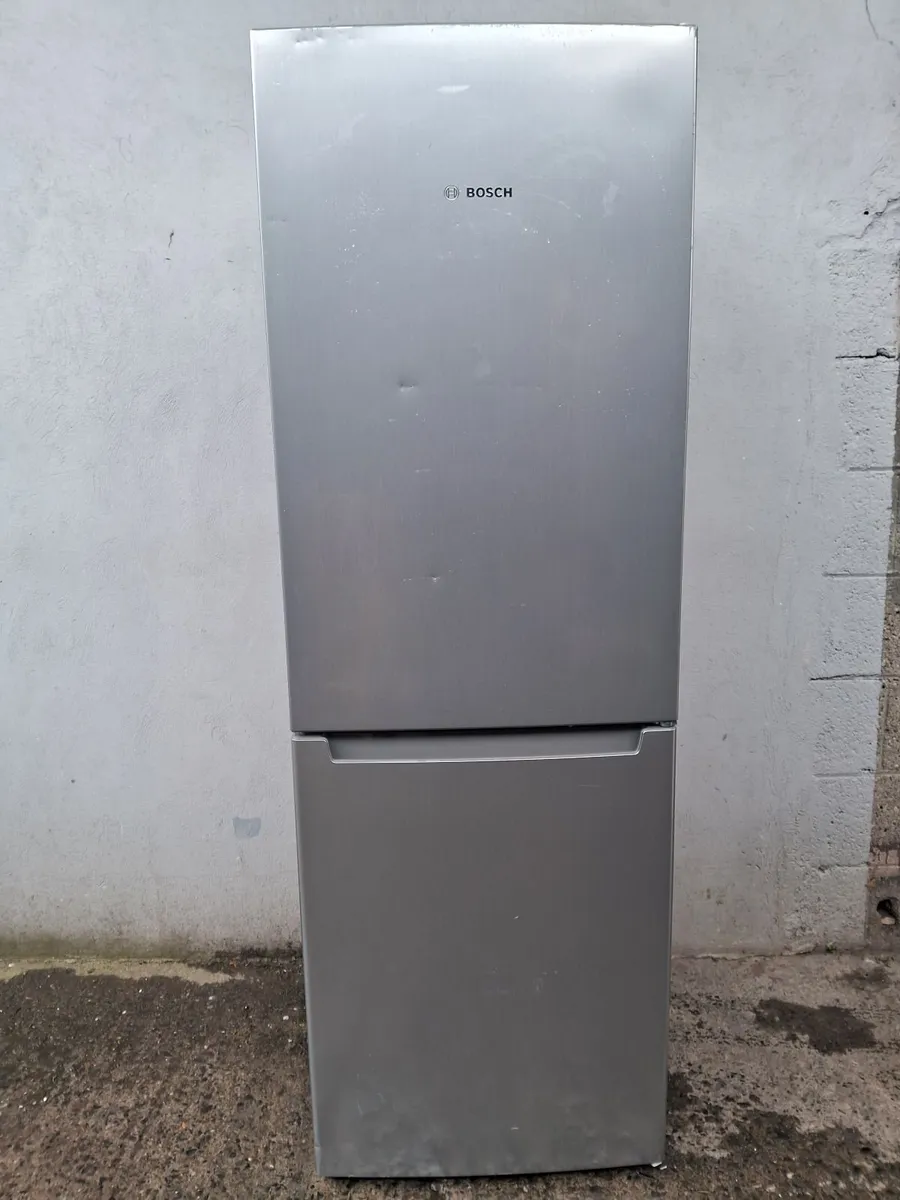 FRIDGE AND FREEZER FULL FROST FREE - Image 1