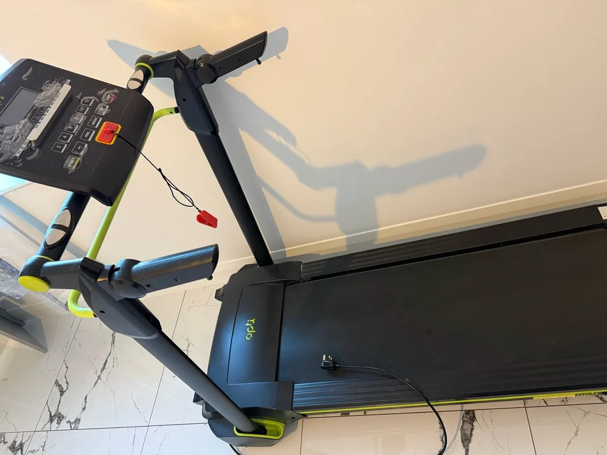 Treadmill - Image 2