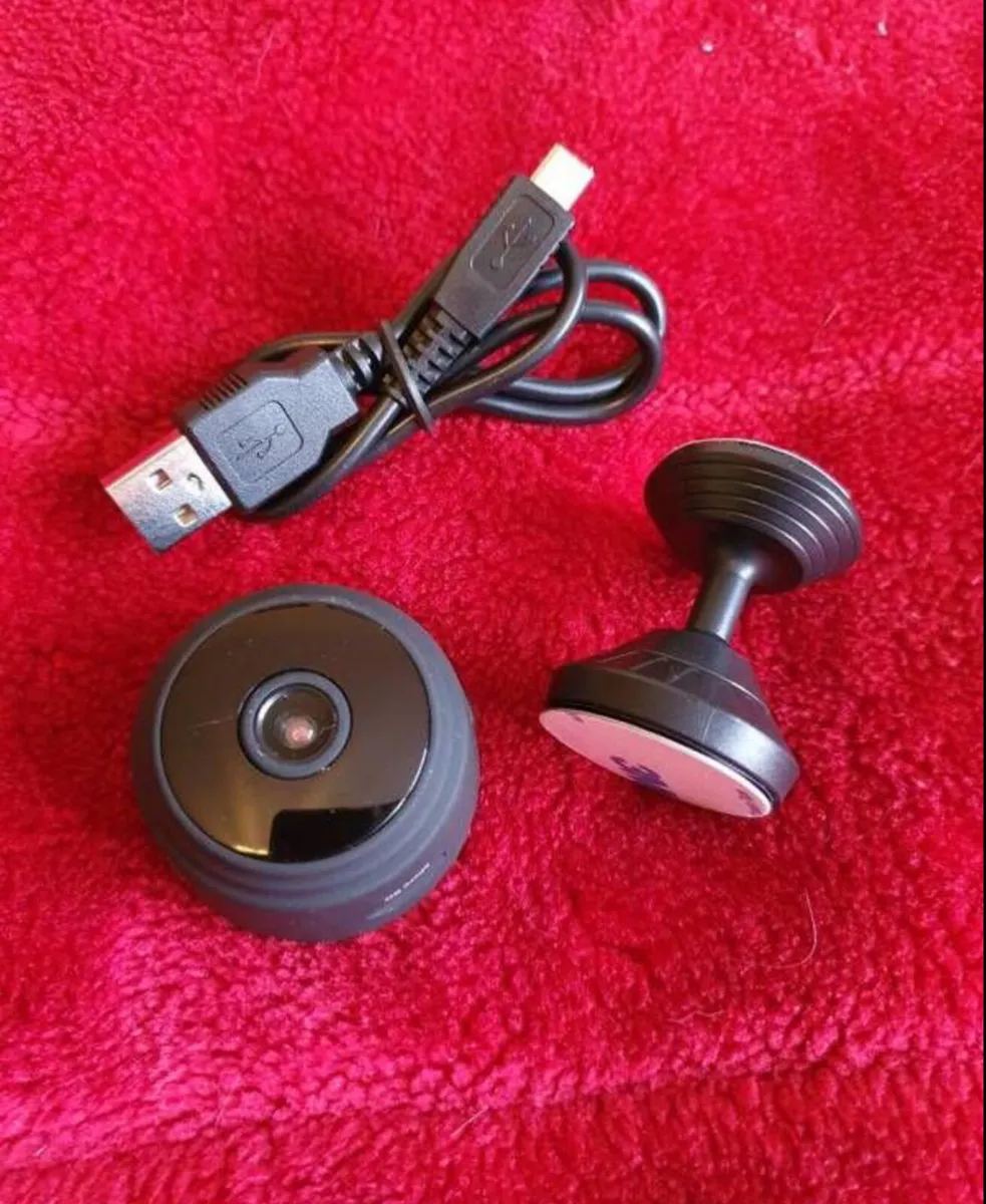Bluetooth stereo headset and camera WiFi - Image 1