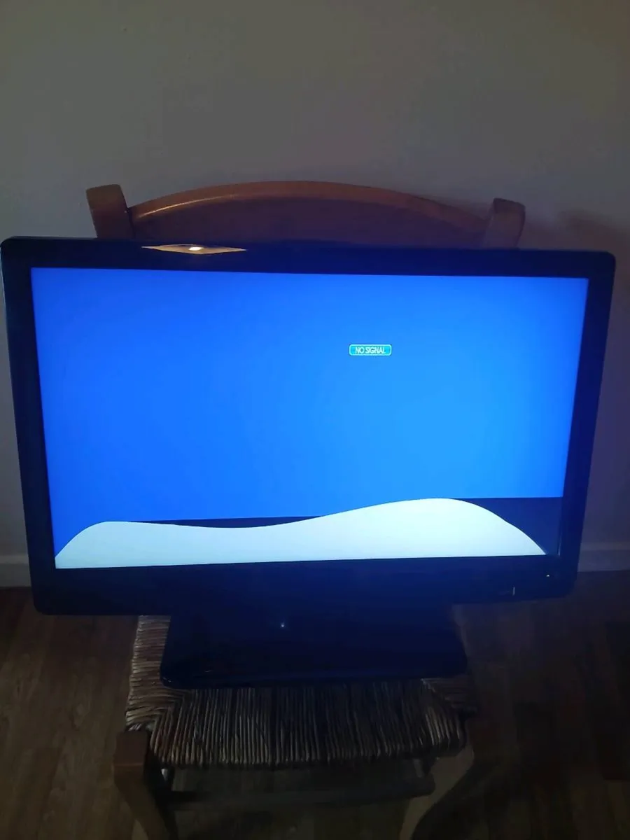 BUSH 24"SAORVIEW HD TV - Image 1