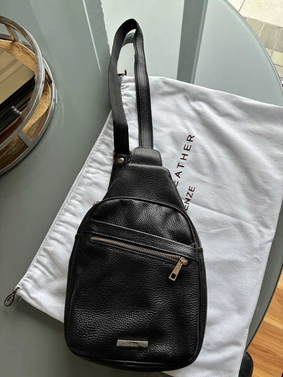 Cross body leather bag - Image 1