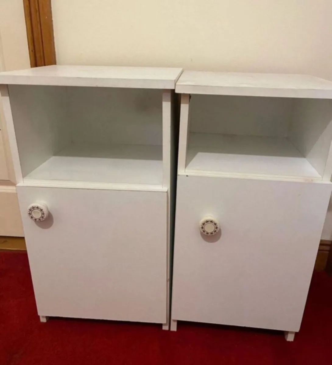 2 bedside tables - Image 1