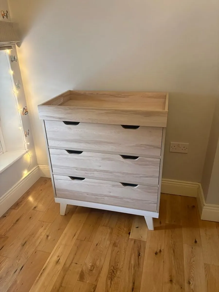 Mamas and Papas Chest of Drawers + Cot-bed set - Image 1