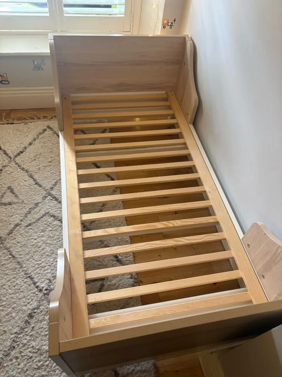 Mamas and Papas Chest of Drawers + Cot-bed set - Image 2