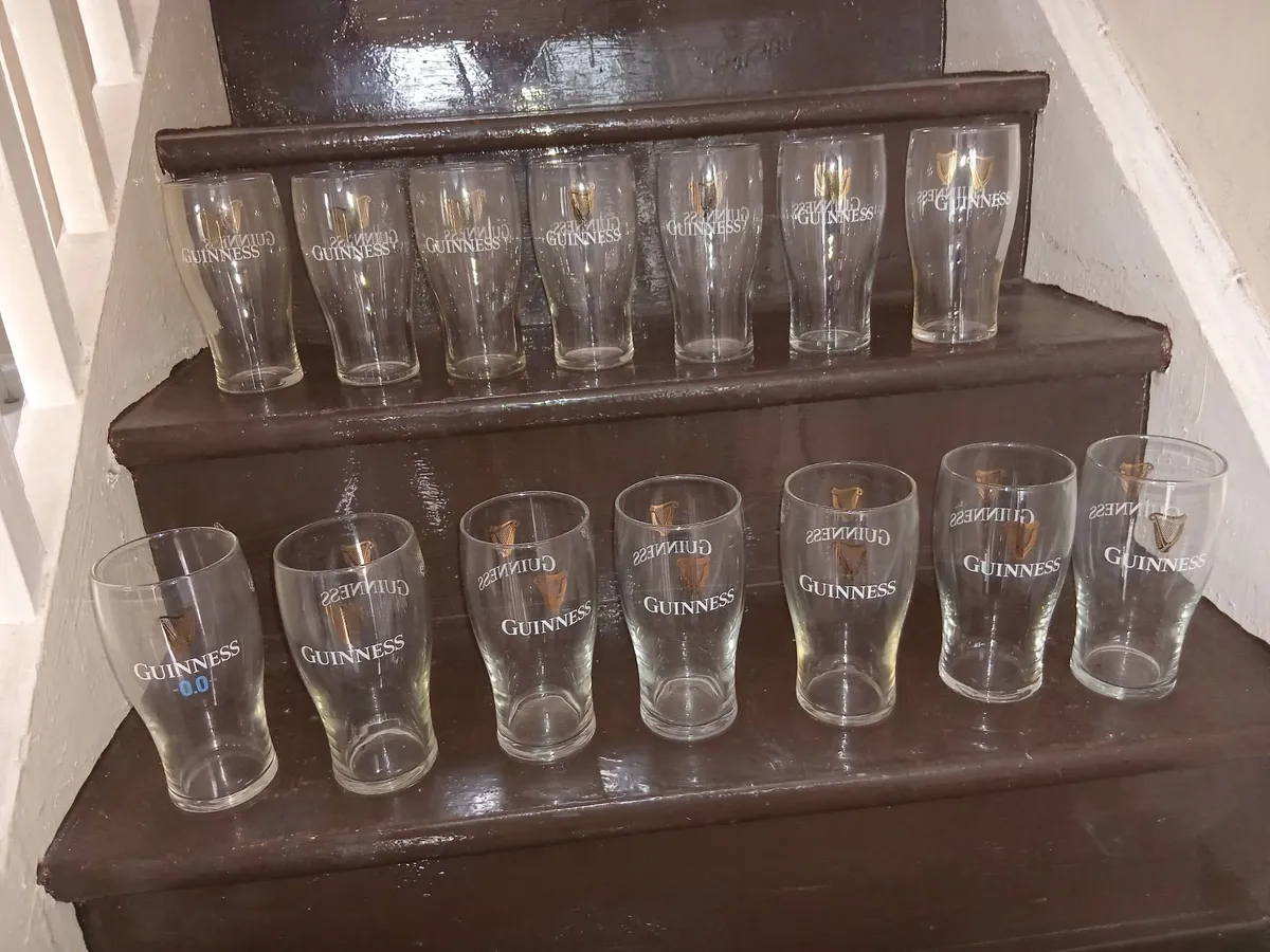 14 GUINNESS PINT GLASSES