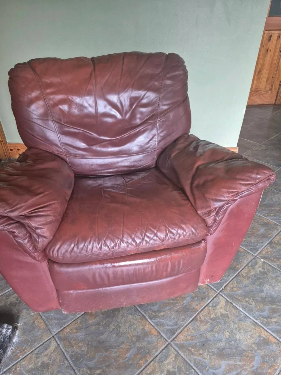 Recliner  chair - Image 3