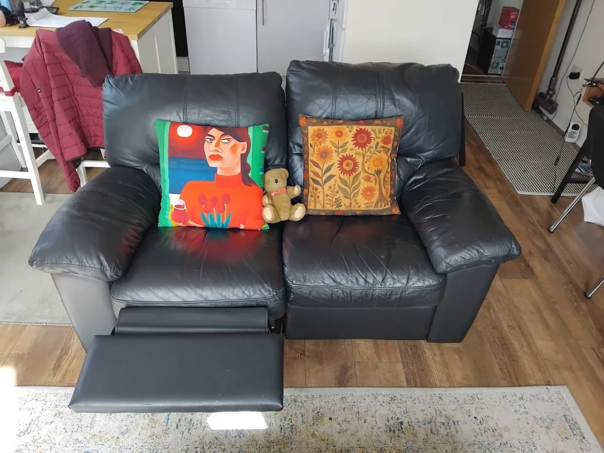Two seater manual recliner black  leather - Image 2
