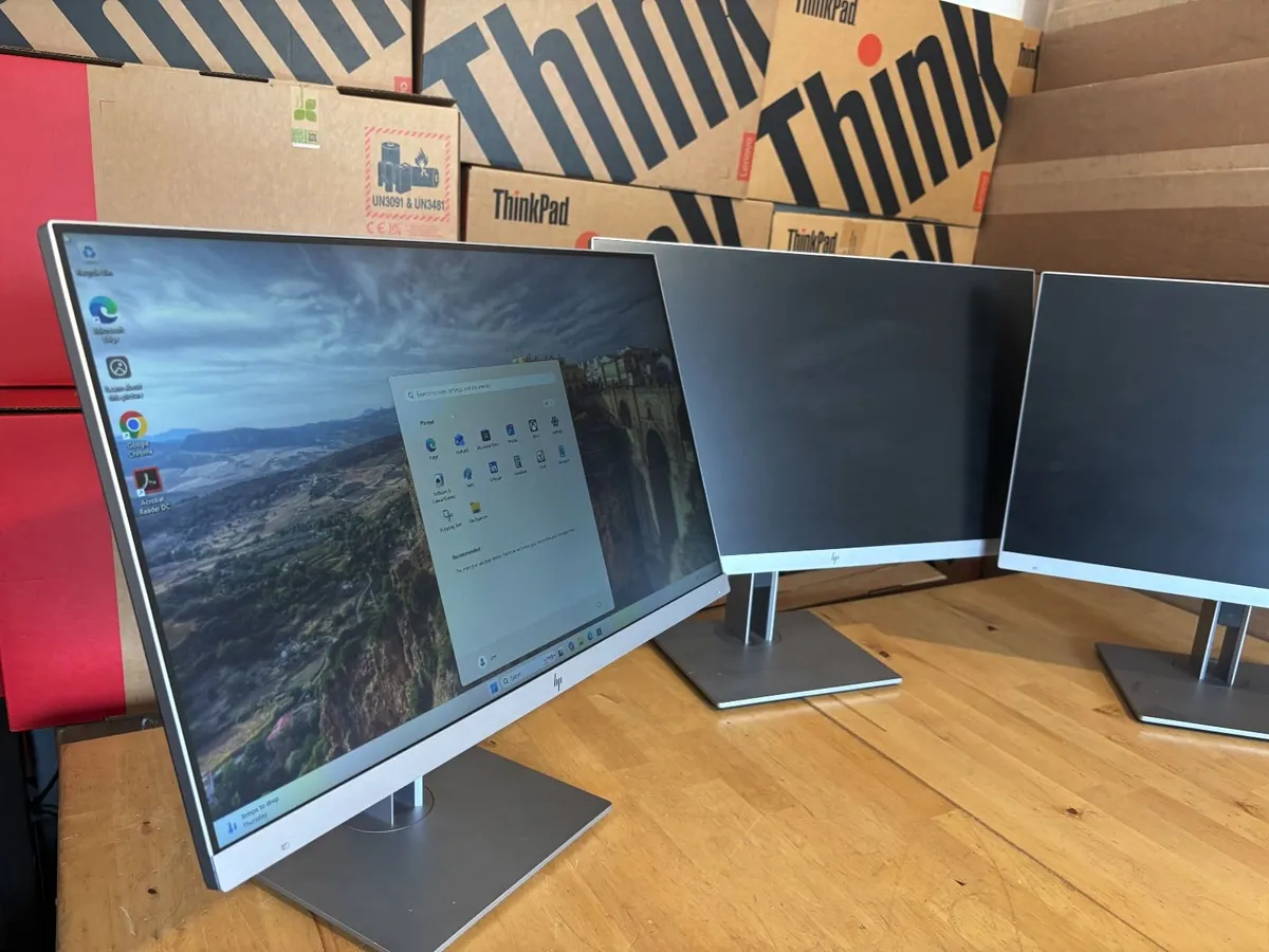 HP E243 24" EliteDisplay PC Flatscreens-Height&Til - Image 4