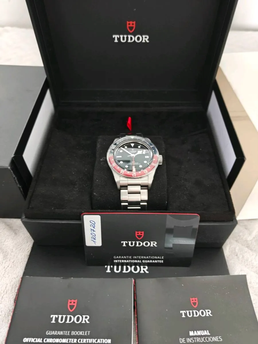 Tudor Black Bay GMT Pepsi 41mm - Image 2