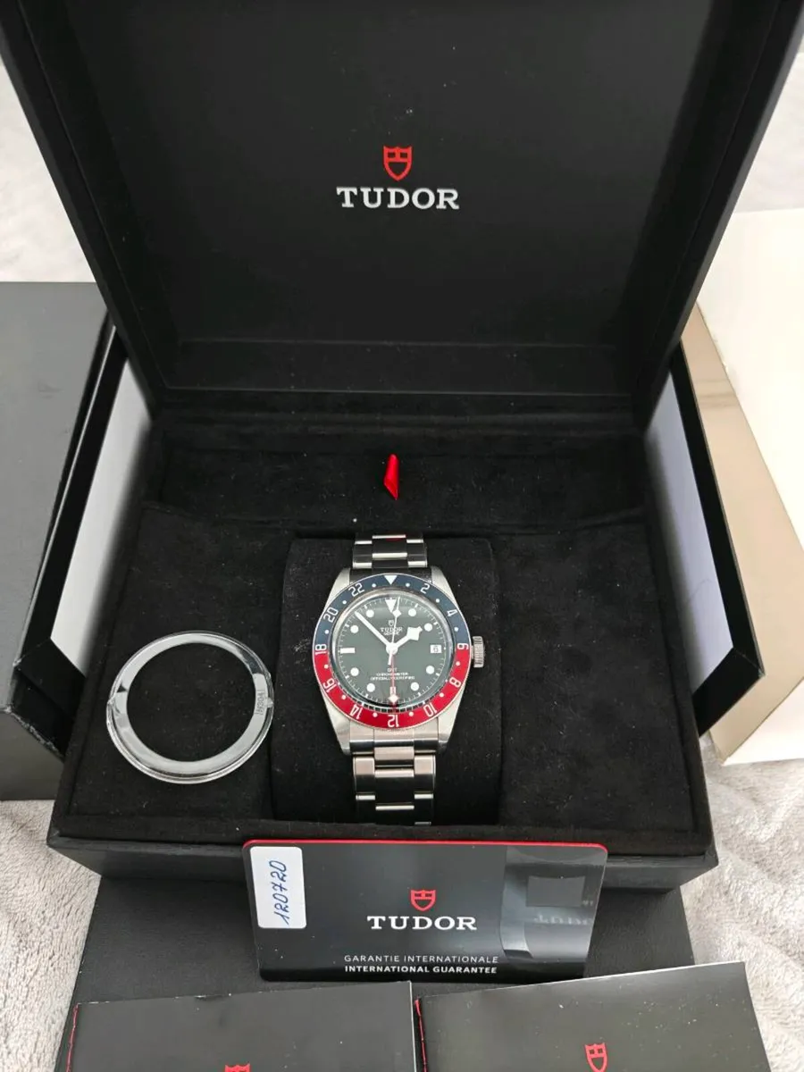 Tudor Black Bay GMT Pepsi 41mm - Image 1