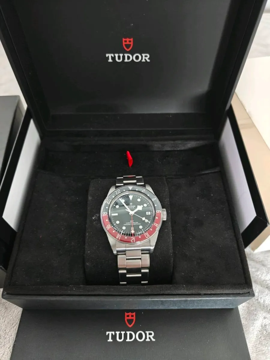 Tudor Black Bay GMT Pepsi 41mm - Image 4