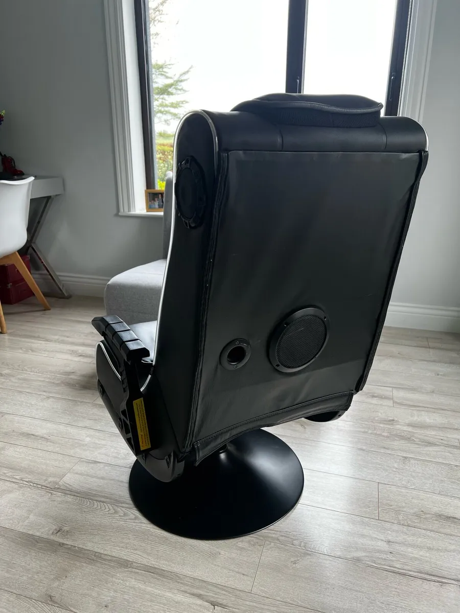X Rocker Gaming Chair - Image 2