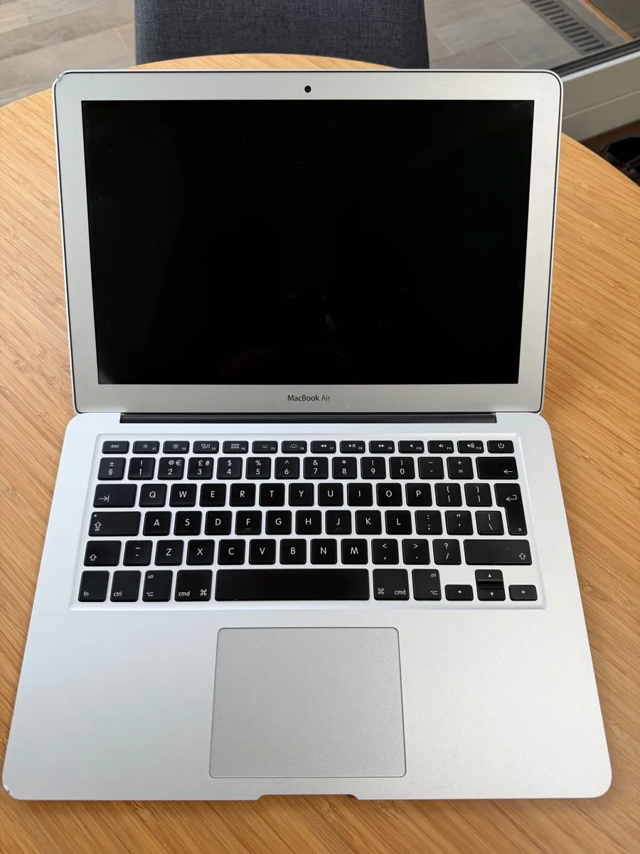 MacBook Air 13-inch Early 2014 - Image 1