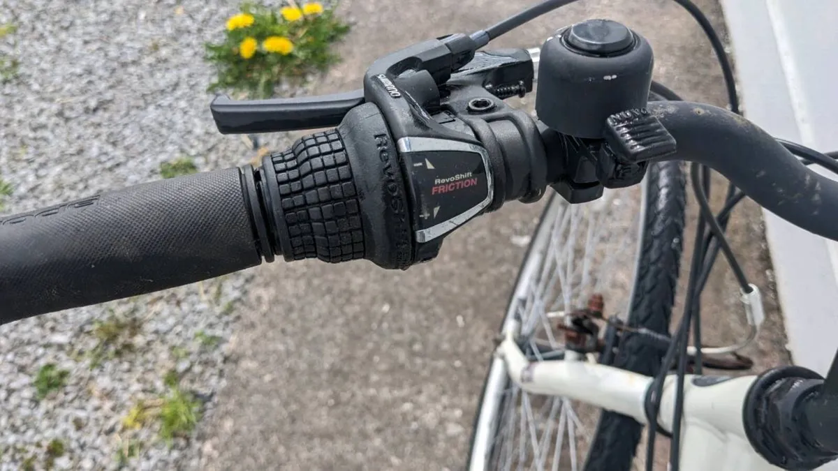 Apollo Excelle - Women's Hybrid Bike. Small - Image 3