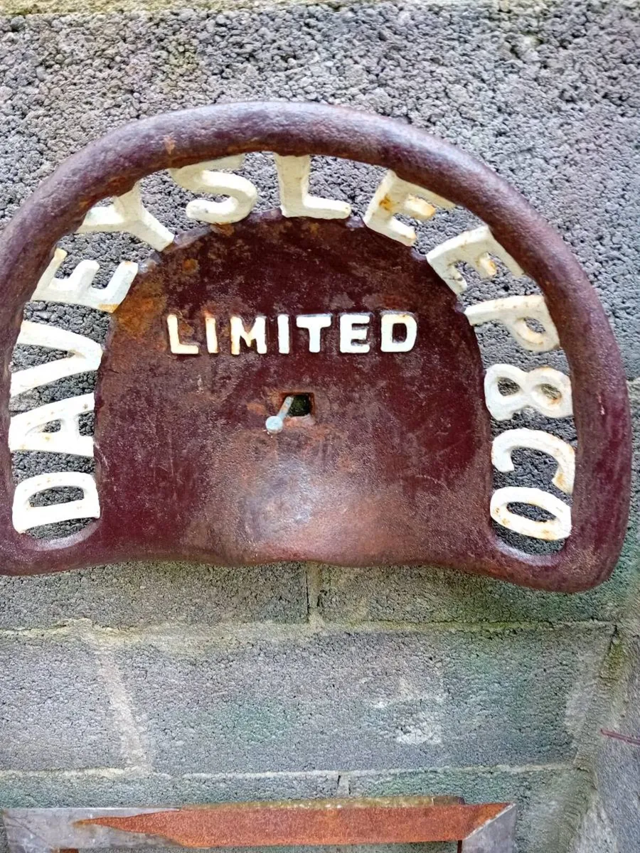 ANTIQUE AND COLLECTIBLES - Image 2