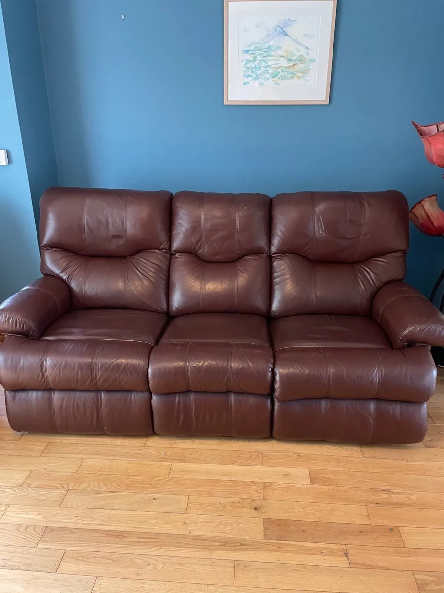 Armchair and sofa - Image 2