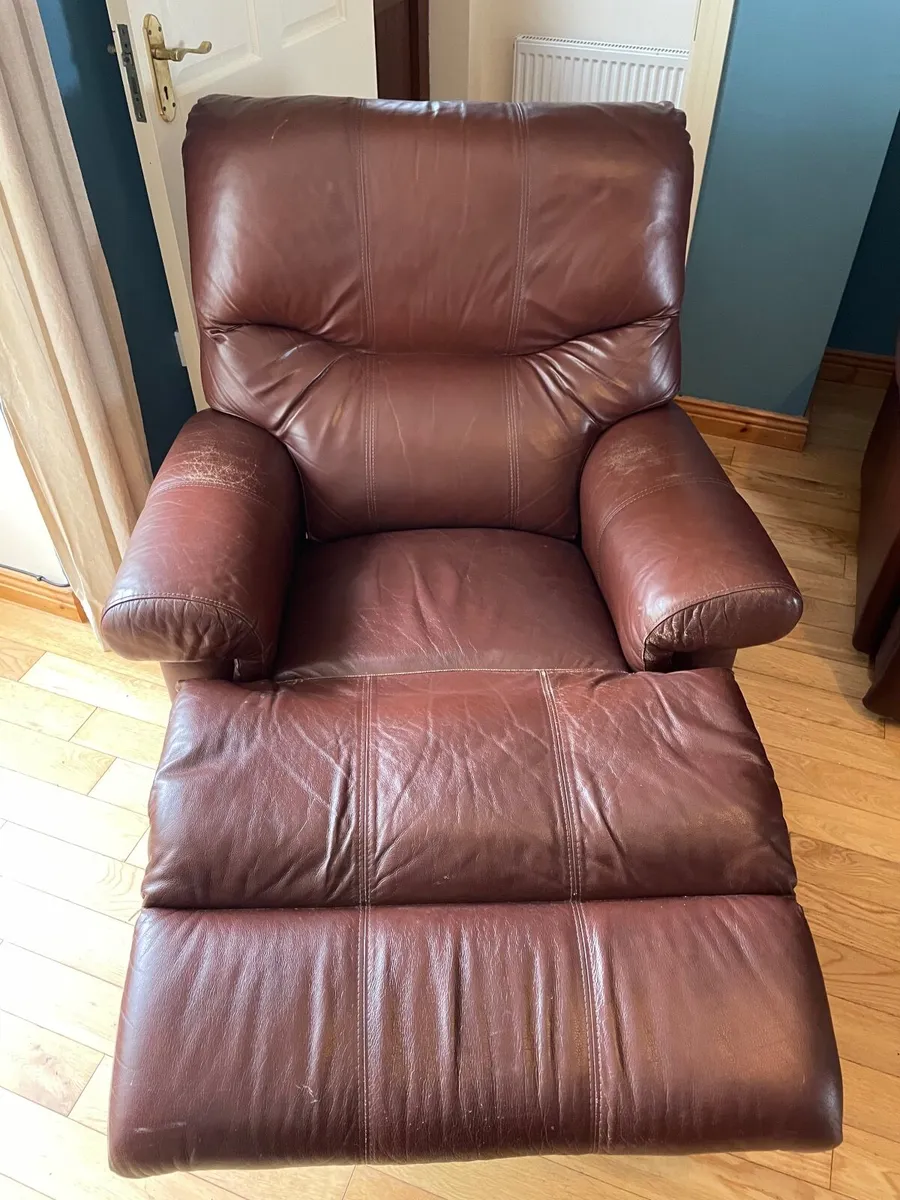 Armchair and sofa - Image 3