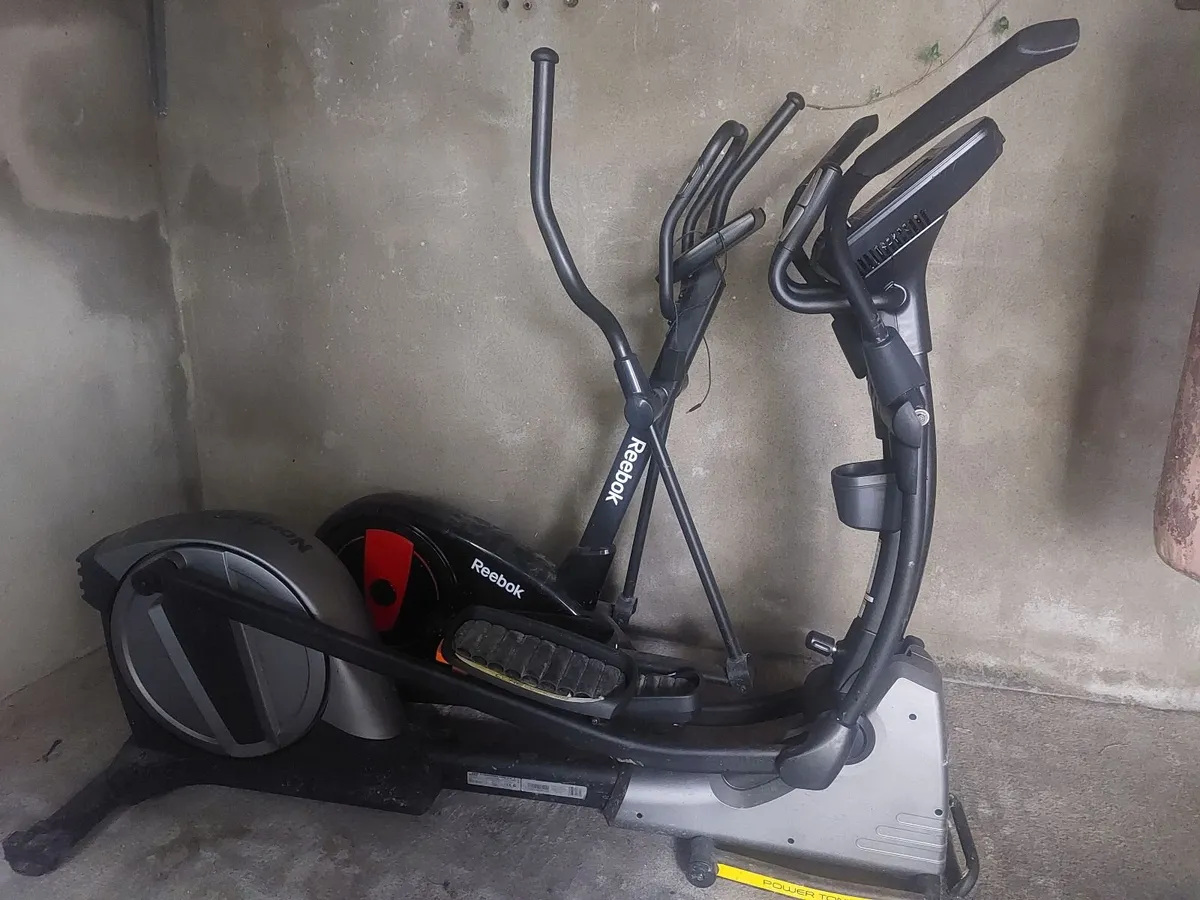 Cross trainers - Image 1