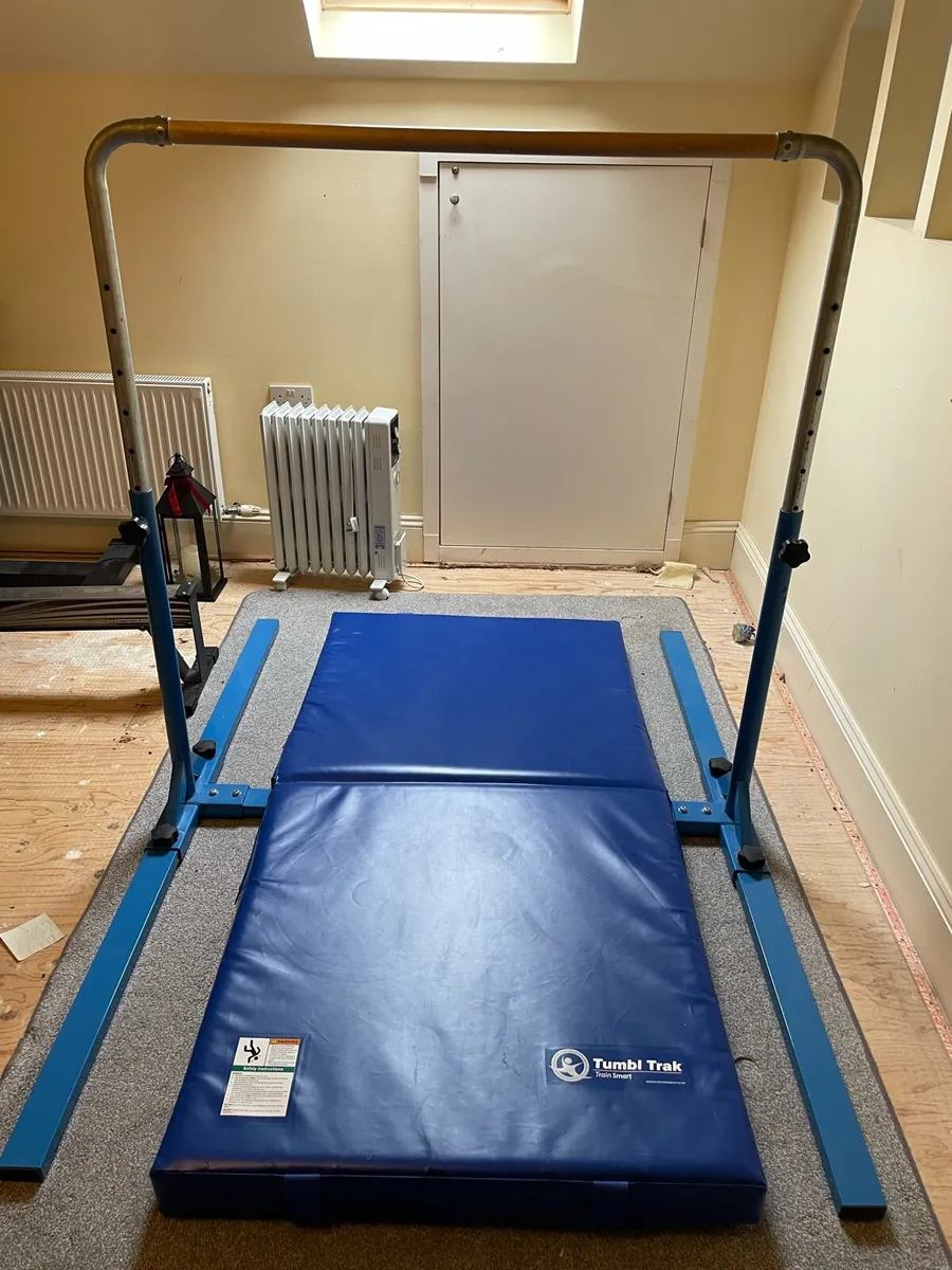 Gymnastics Bar - Image 1