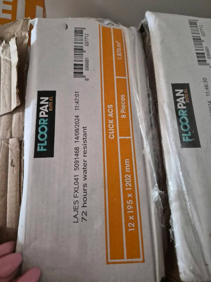 Laminate flooring - Image 4