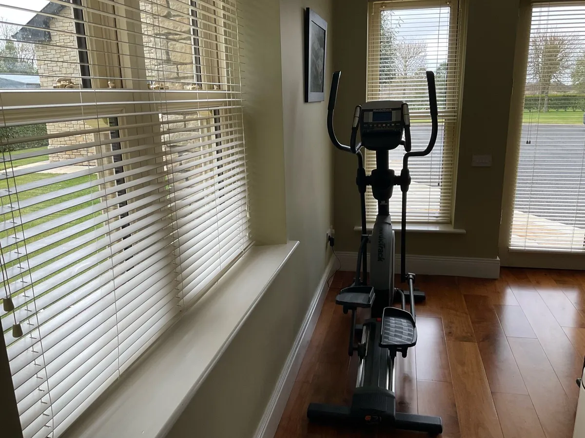 Cross trainer - Image 4