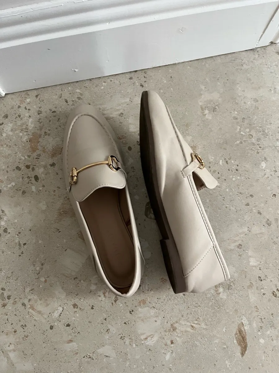 Women’s flats - Image 2