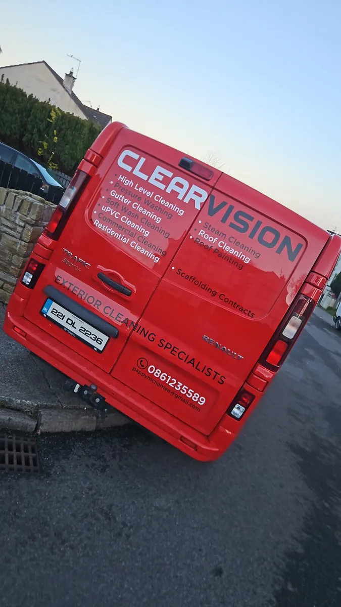 2022 Renault Trafic Panel Van - Image 2