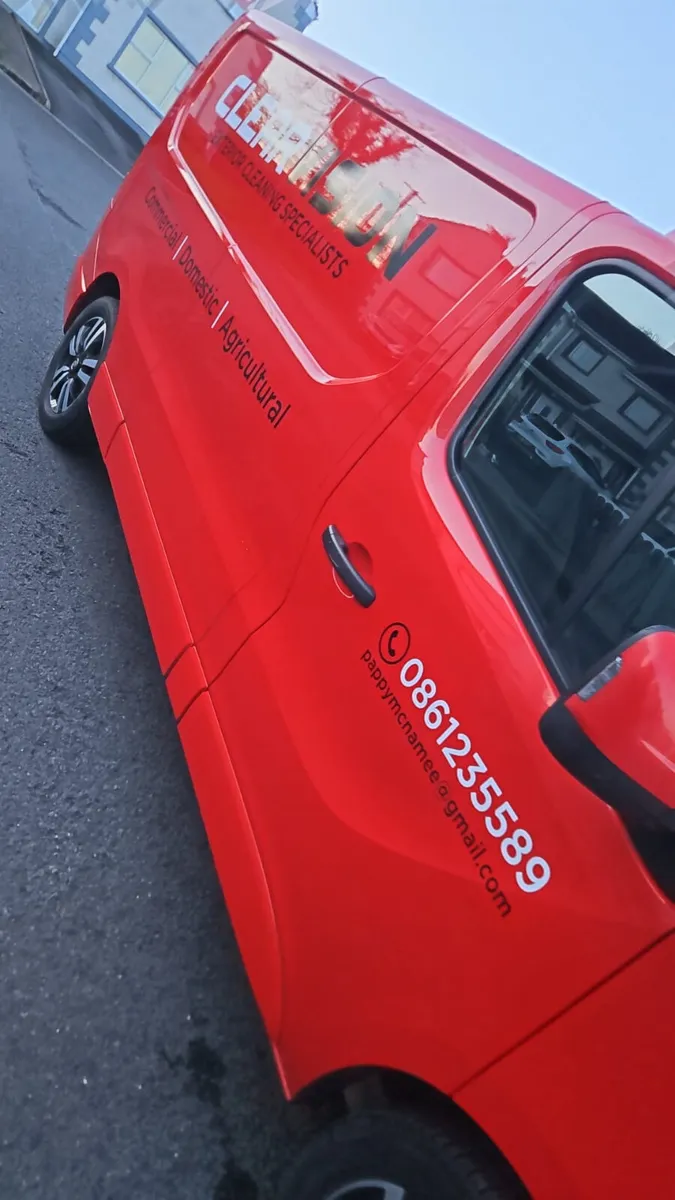 2022 Renault Trafic Panel Van - Image 3