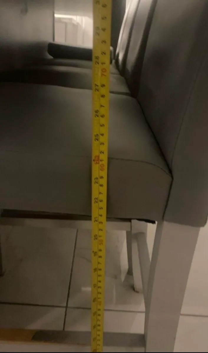 4 Grey Island Stools - Image 4