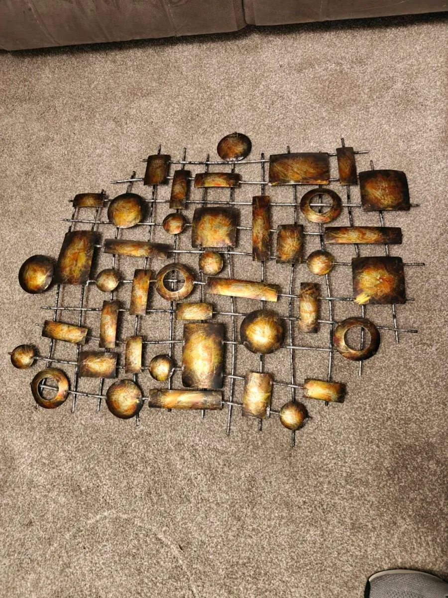 Beautiful wall art piece - Image 1