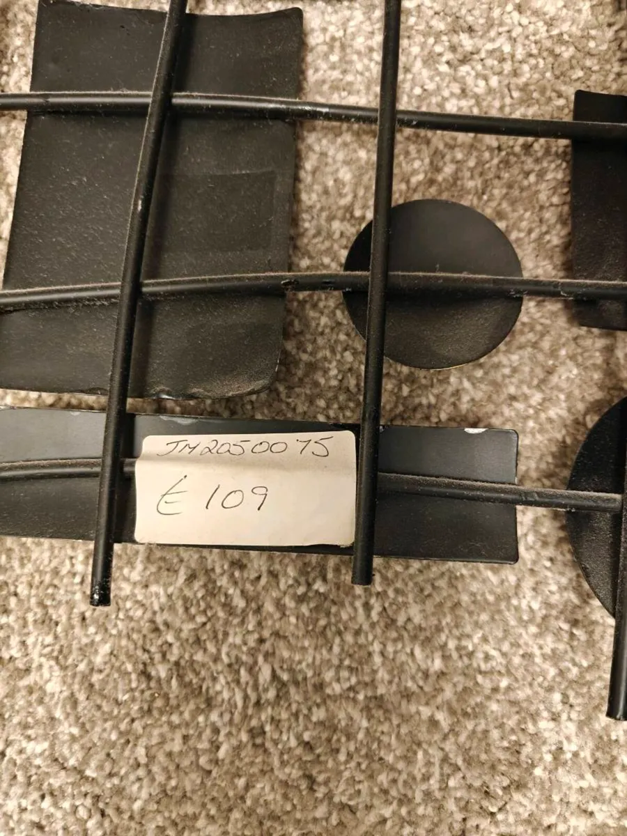 Beautiful wall art piece - Image 2