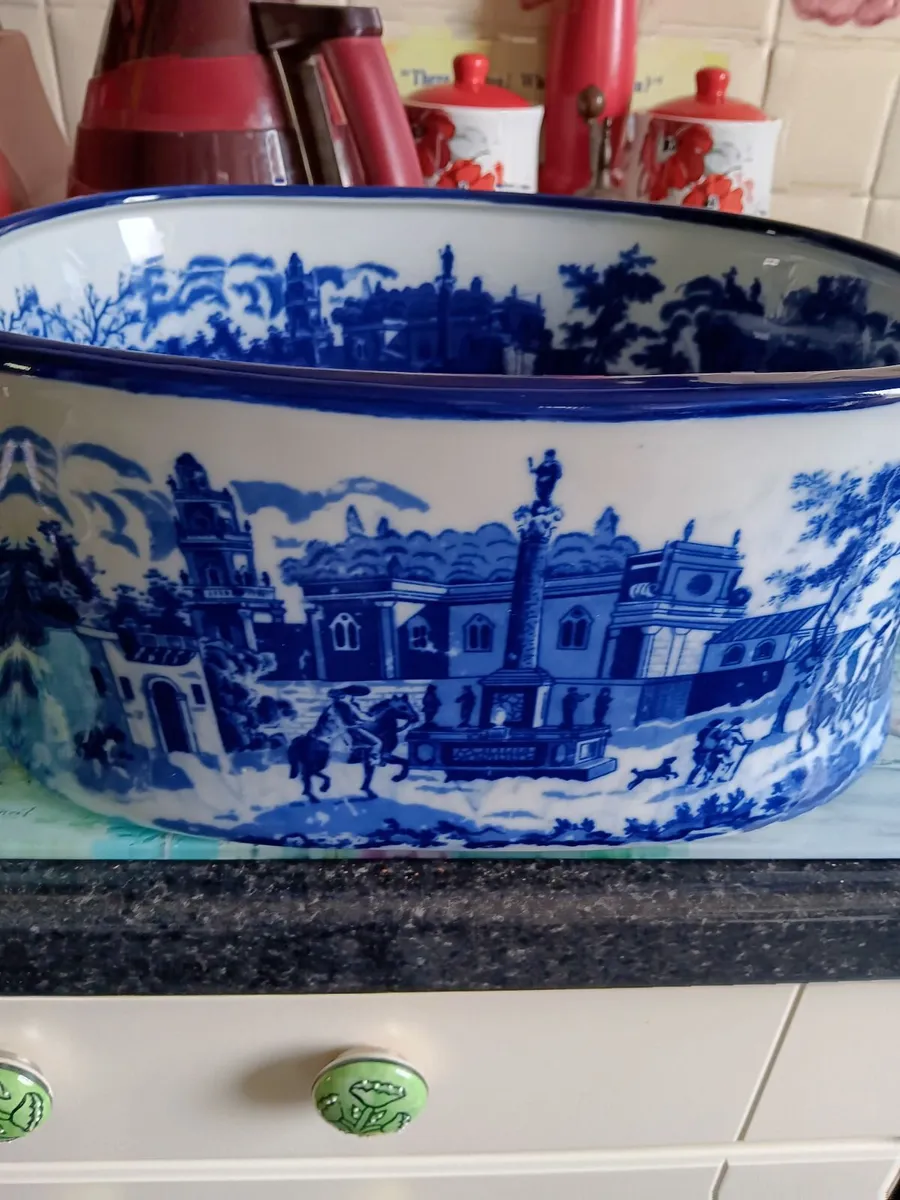 Vintage style footbath - Image 1