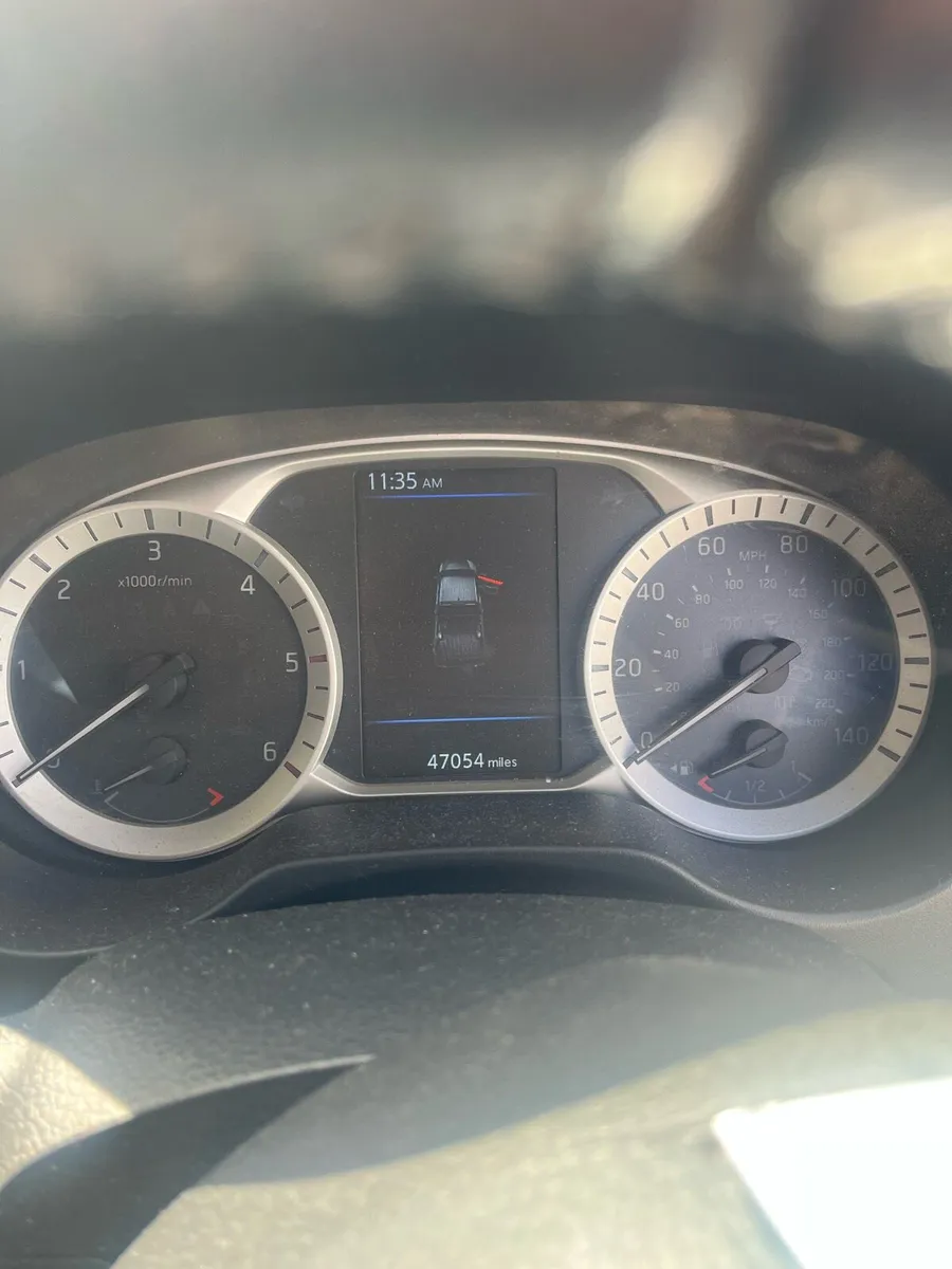 Nissan navara - Image 4