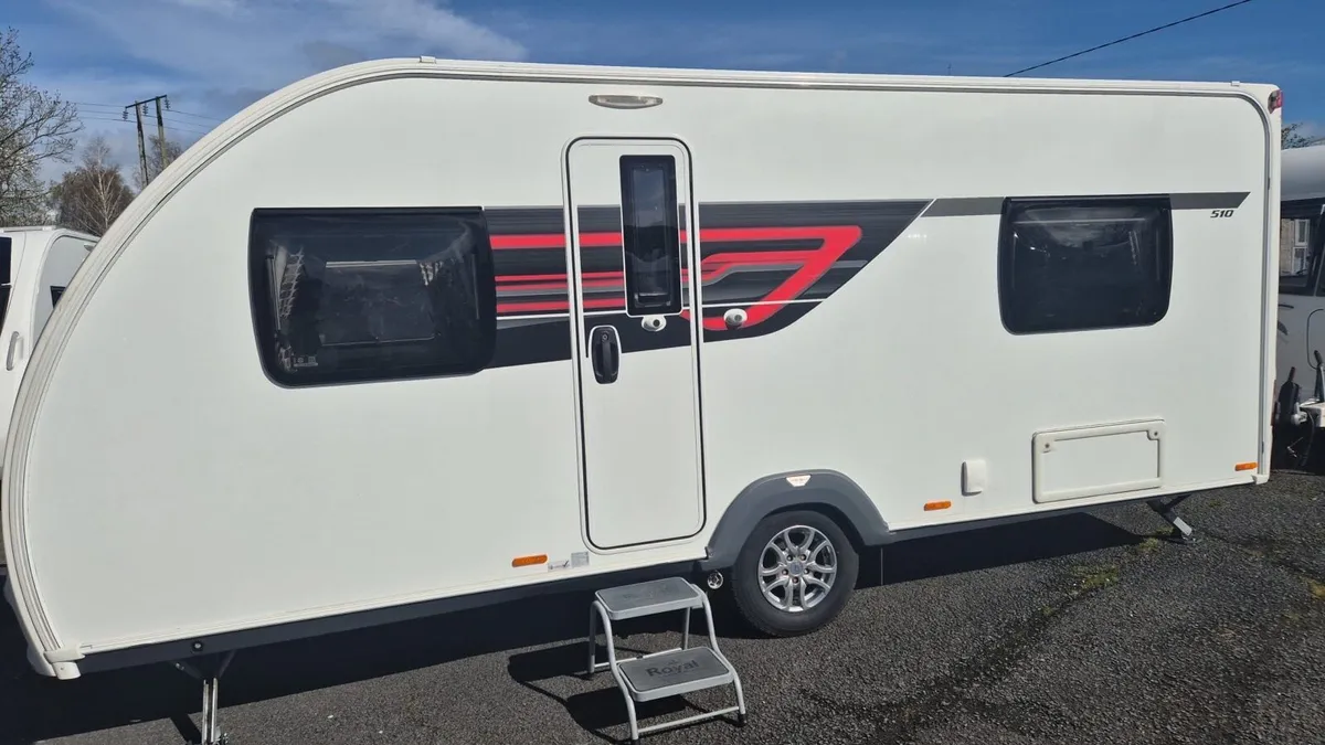 Sterling excels 4 berth fixed bed 2017 - Image 2