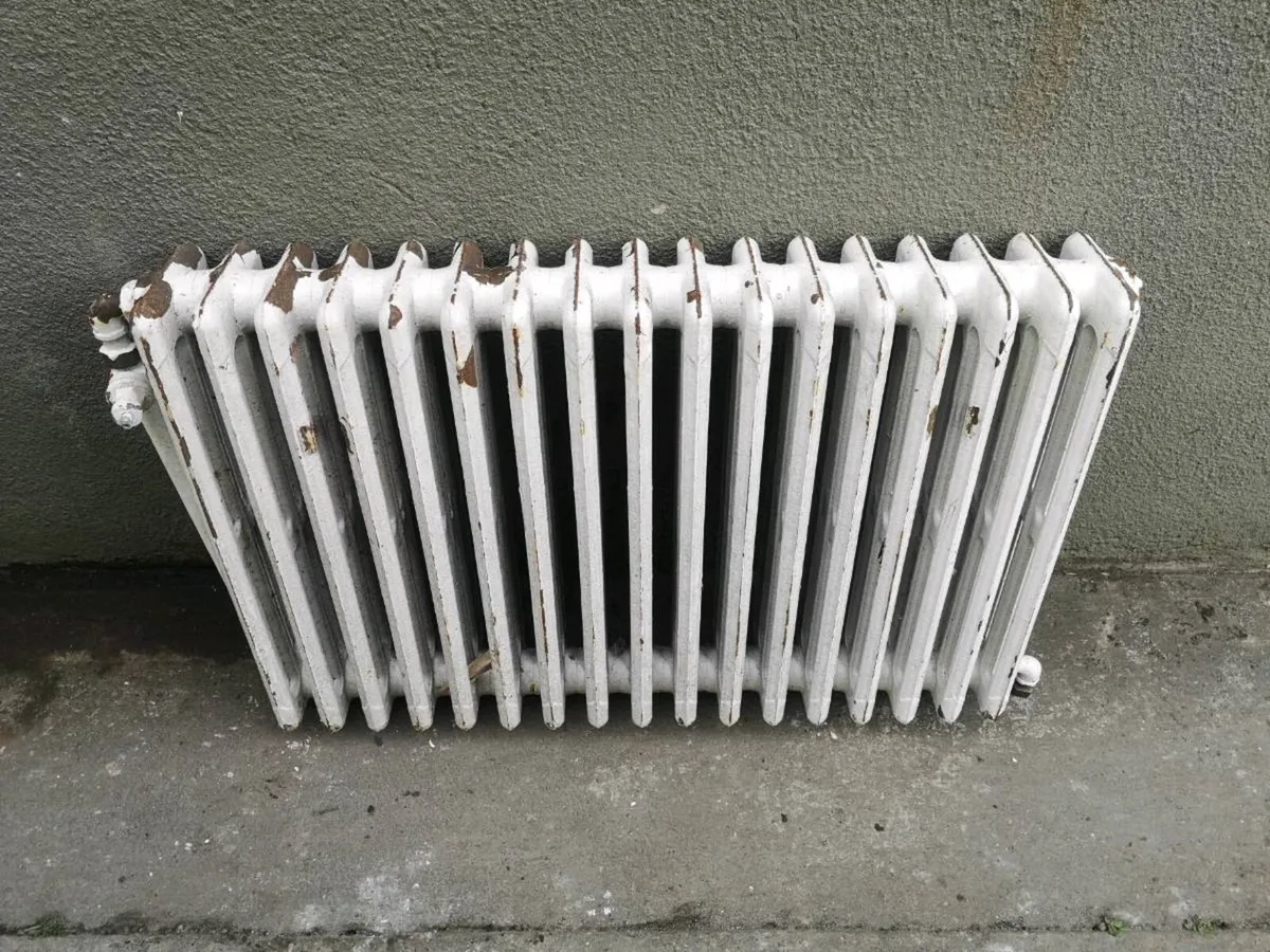 Cast Iron radiators - Image 1