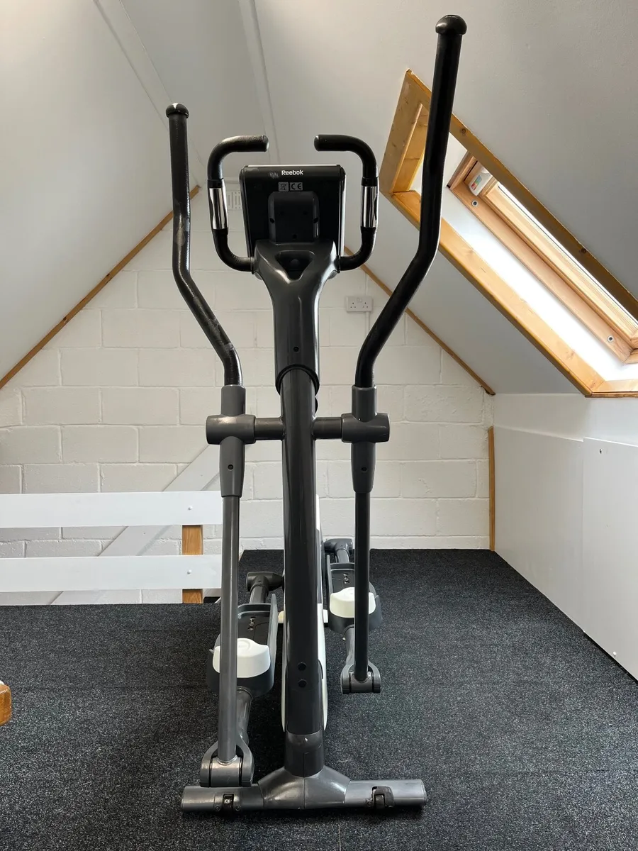 Cross Trainer - Image 3