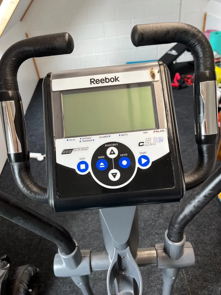 Cross Trainer - Image 1