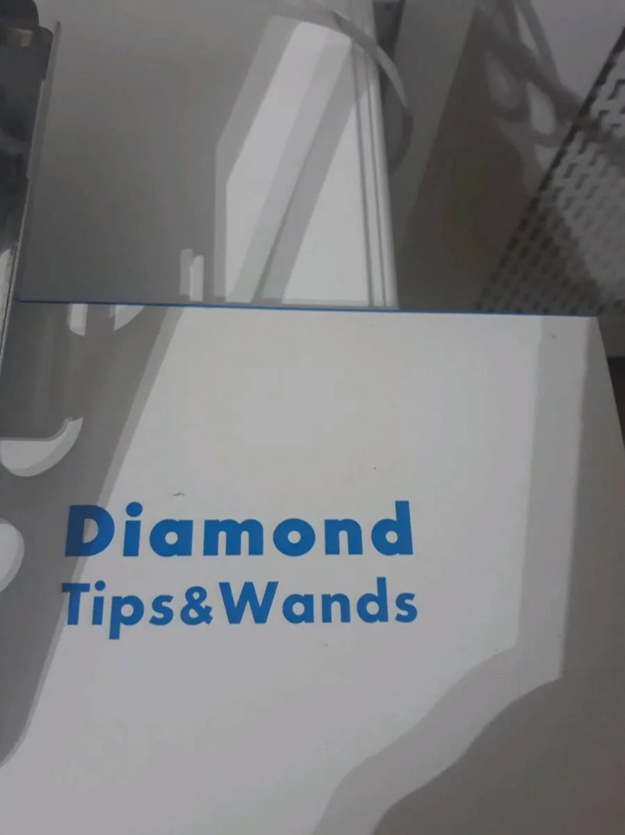 Beauty treatment machine - Image 3