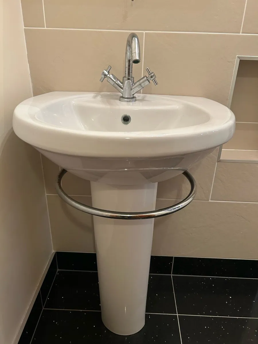 Toilet and sink - Image 3