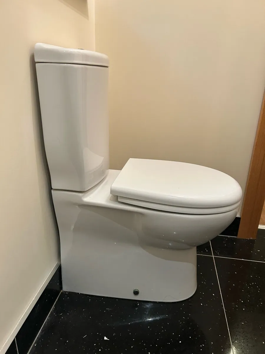 Toilet and sink - Image 2